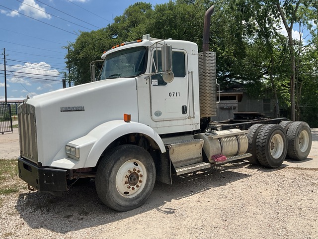 2012 Kenworth T800 6x4 T/A Day Cab Truck Tractor