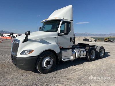2019 International LT625 6x4 Cabeza Tractora Cabina Corta