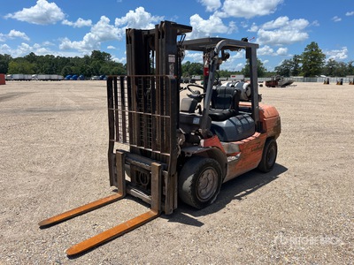 2011 Toyota 7FGU35 7000 lb Forklift