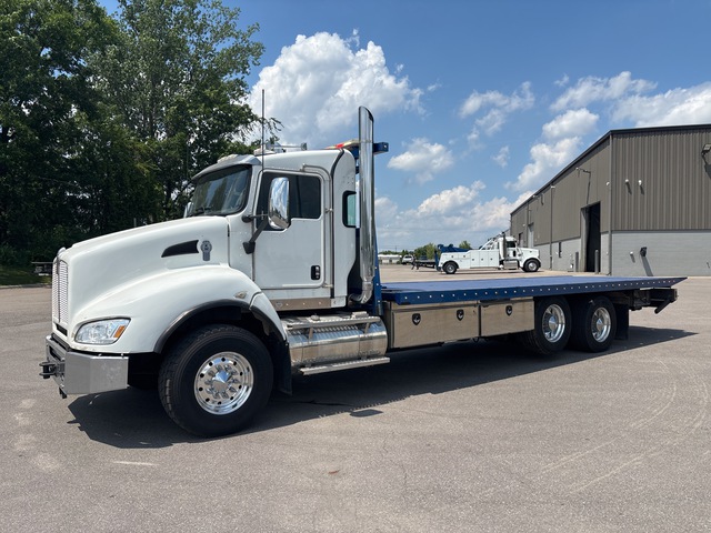 2017 Kenworth T440 6x4 Rollback Truck
