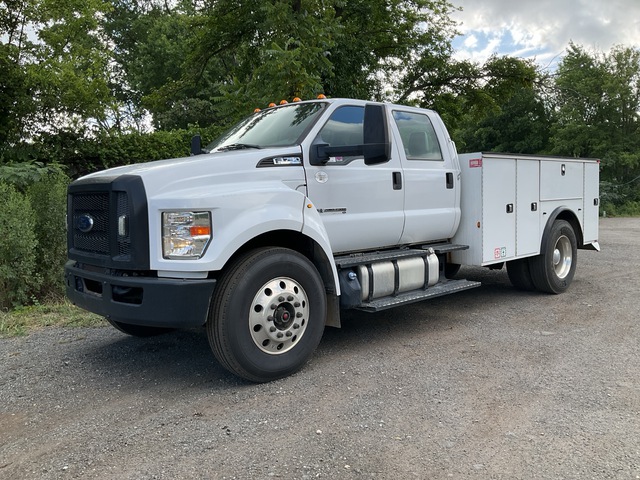 2016 Ford F-750 4x2 Crew Cab Utility Truck 2016 Ford F-750 4x2 Crew Cab Utility Truck