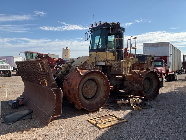 Cat 826C Landfill Compactor (Inoperable)