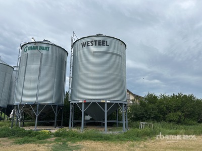2008 Westeel 1805 +/- 4500 bu 5 Ring Hopper Grain Bin