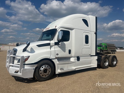 2018 Freightliner Cascadia 126 6x4 T/A Sleeper Truck Tractor
