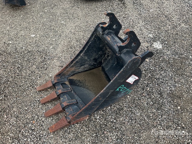 2021 John Deere 19 in Digging Excavator Bucket | Ritchie Bros. Auctioneers