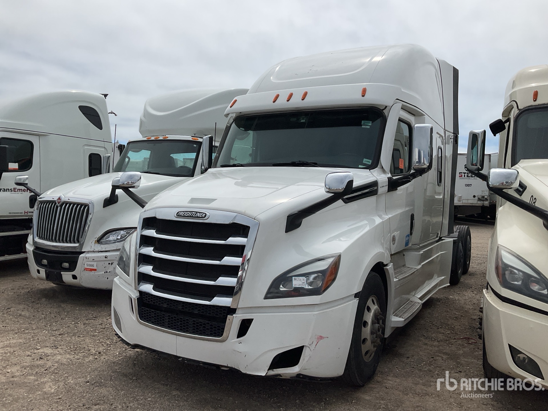 2023 Freightliner Cascadia 126 6x4 T/A Slaapcabine Trekker (Inoperable)