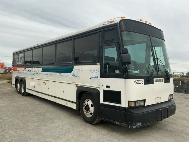 1996 Motor Coach Industries 102-D3 Bus
