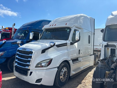 2021 Freightliner Cascadia 126 6x4 تراكتور شاحنة كابينة النوم (ثنائية المحور)