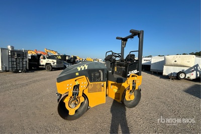 2021 XCMG XMR303S Double Drum Roller