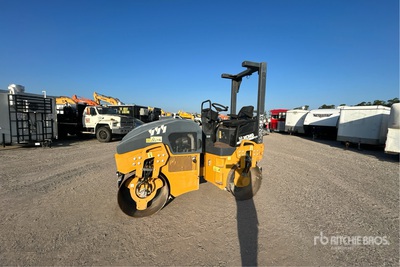 2019 XCMG XMR303S Double Drum Roller