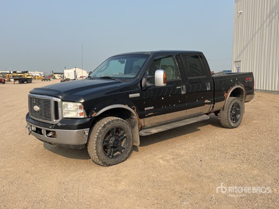 2006 Ford F-350 Lariat 4x4 Crew Cab Pickup
