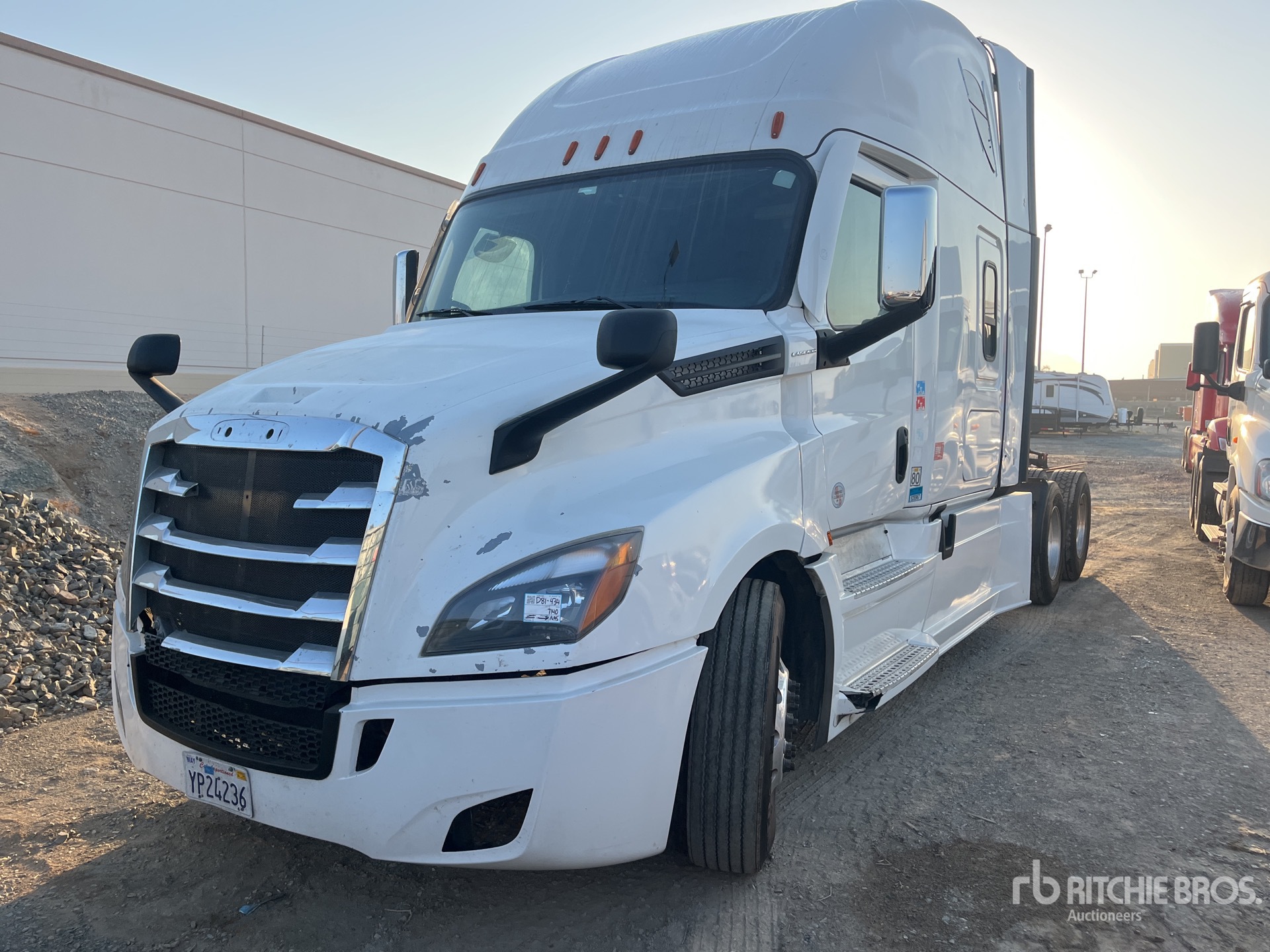 2022 Freightliner Cascadia 126 6x4 T/A Sleeper Truck Tractor