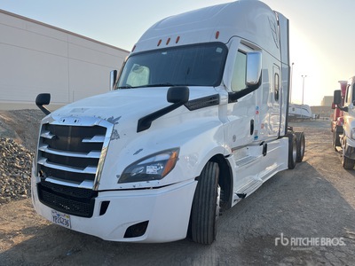 2022 Freightliner Cascadia 126 6x4 T/A Sleeper Truck Tractor