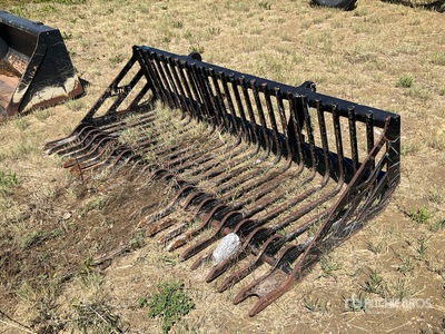 HLA SFR84AO600 86 in Skeleton Bucket
