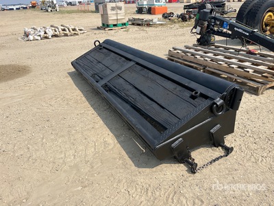 10 ft Trailer Live Roll
