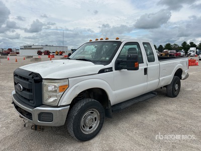 2012 Ford F-350 XL 4x4 Extended Cab Snow Plow Bracket Pick Up