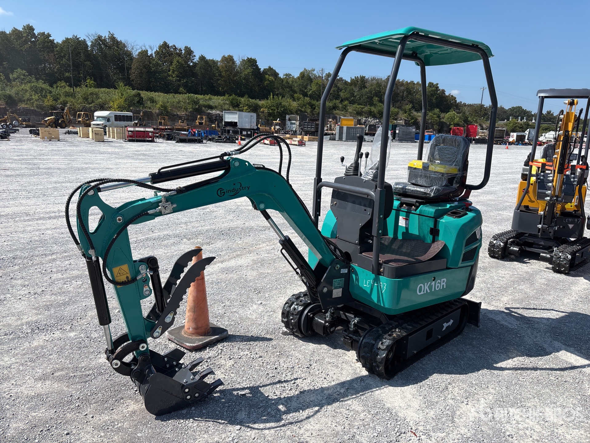 2025 CFG QK16R Mini Excavator (Unused)