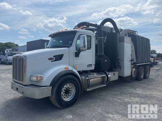 Muddog 1200 on 2019 Peterbilt 377 8x4 Vacuum Excavator Truck in