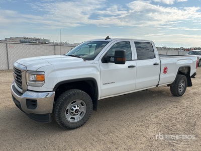 2019 GMC Sierra 2500 4x4 Crew Cab Pickup
