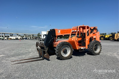2017 JLG 8042 Manipulador Telescópico