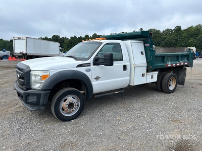 2014 Ford F-550 XL 4x2 Camión volquete