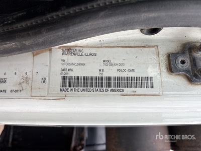 Vactor HXX12-PD53 on 2012 International WorkStar 7600 6x4 Vacuum Excavator Truck