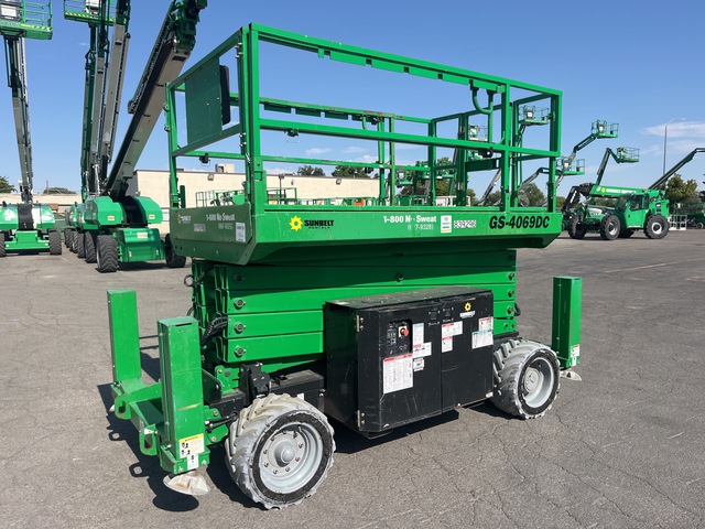 2016 Genie GS-4069DC