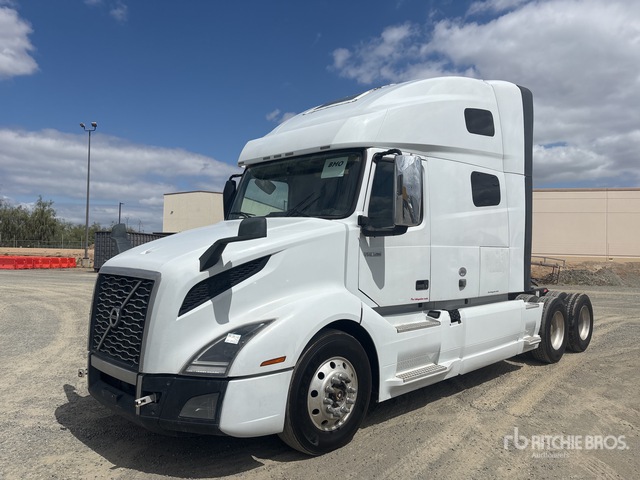2019 Volvo VNL760 6x4 T/A Sleeper Truck Tractor