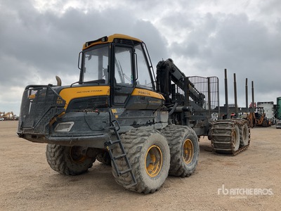 2020 Ponsse Elephant King AF 8x8 を見 Log Forwarder