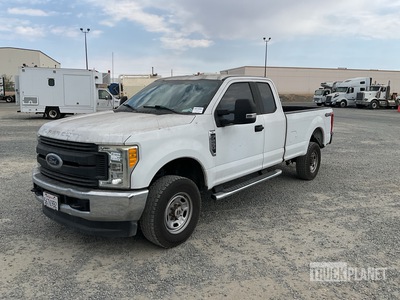 2017 Ford F-250 XL 4x4 Extended Cab Ophalen