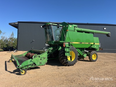 1995 John Deere 9600 Combine Harvester