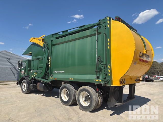 WASTE COLLECTION TRUCK 2007 MACK