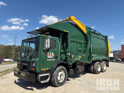 2007 Mack MR690S 6x4 Front Loader Müllabfuhrwagen