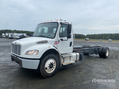 2015 Freightliner M2 106 4x2 Kabina i podwozie