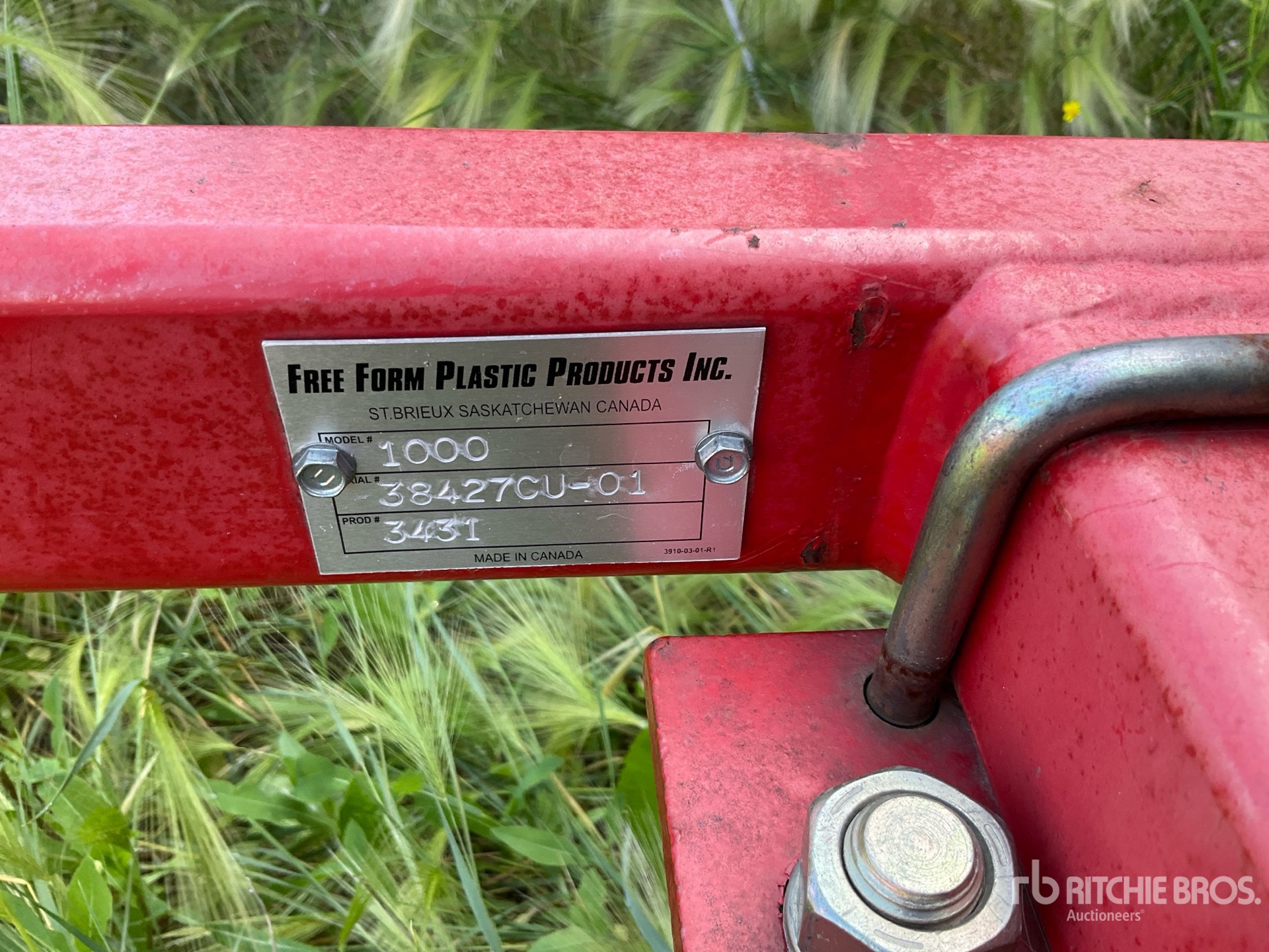 Free Form 1000 5 ft 6 in 3-Point Cultivador