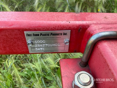 Free Form 1000 5 ft 6 in 3-Point Cultivador