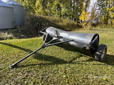 Buhler Farm King 9 ft 5 in أسطوانة العشب