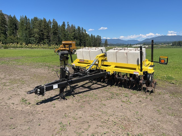 2022 Salford Group Inc AerWay AWST125-FG-4 Hydraulic Aerator 2022 Salford Group Inc AerWay AWST125-FG-4 Hydraulic Aerator