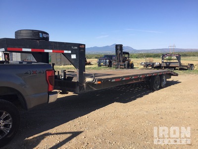 1999 Superior 25 ft T/A Gooseneck Equipment Trailer