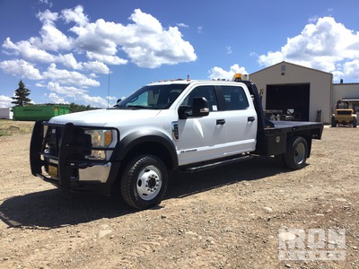 2017 Ford F-550 XL 4x4 Crew Cab Flatbed Truck