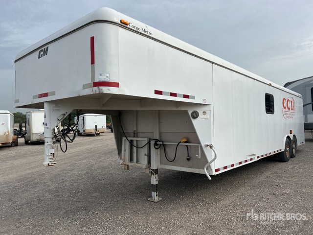 2015 CM CMC6070-26 26 ft T/A Remorque fermée | Ritchie Bros. Auctioneers