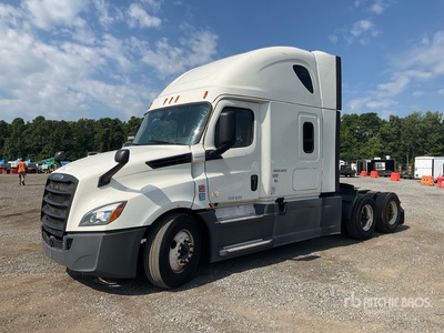 2018 Freightliner Cascadia 126 6x4 تراكتور شاحنة كابينة النوم (ثنائية المحور)