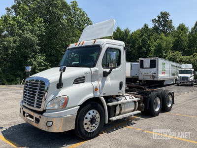 2012 Freightliner PX113064ST 6x4 T/A Day Cab Truck Tractor