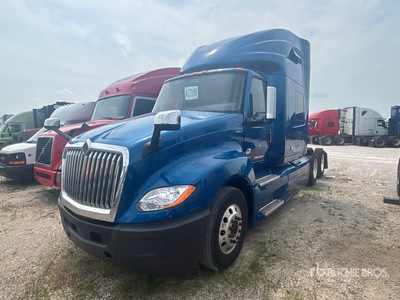 2019 International LT625 6x4 Ciągnik siodłowy T/A z kabiną sypialną (Inoperable)