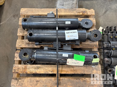 Quantity of (3) Manitex Rail Gear Lift Cylinder Hydraulic Parts (Unused)