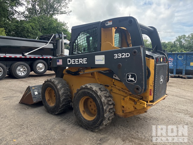 MINI CARGADOR SOBRE RUEDAS 2011 JOHN DEERE 332D