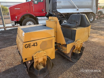 1997 Wacker RD880V Double Drum Roller