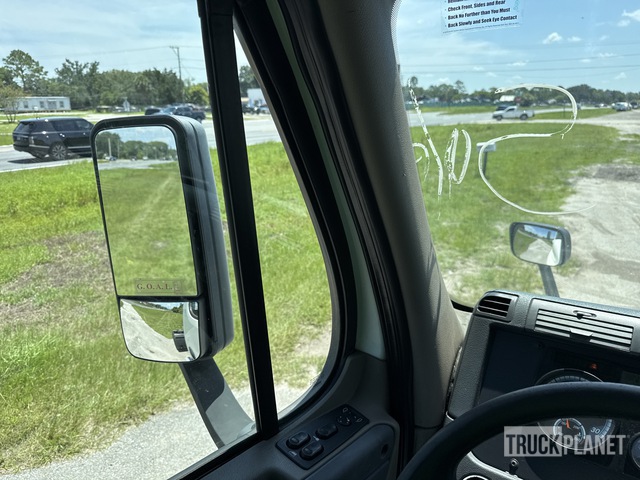 CAMIóN 2016 FREIGHTLINER