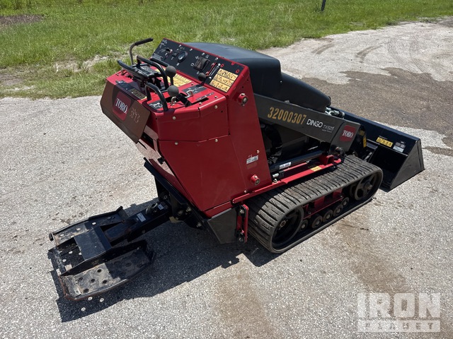 MINI CARGADOR SOBRE ORUGAS COMPACTO 2020 TORO DINGOTX525