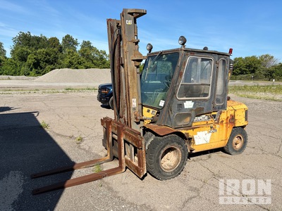 1995 Cat DP50 Pneumatic Tire Forklift (Inoperable)